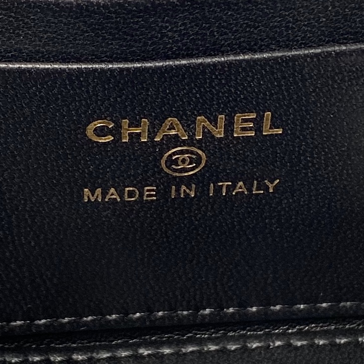 Ch**el cosmetic bags